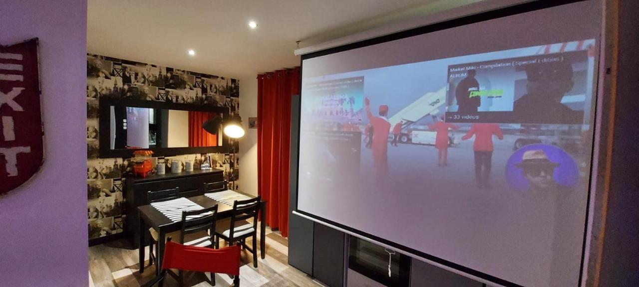 Appartement Cinema Video-Projecteur Et Garage Honfleur Dış mekan fotoğraf
